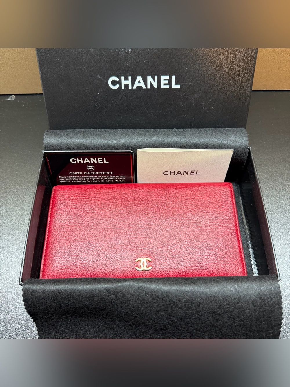 CHANEL Caviar Sevruga Yen Red Wallet